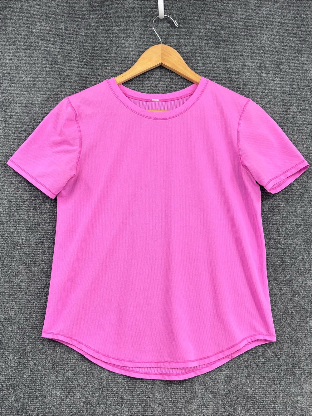 Lululemon Bright Pink High Neck Short Sleeve Activewear Training Shirt Women’s 6